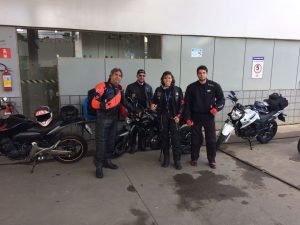 Rayana viajou na manhã de ontem para Prado, juntamente com os amigos Balmant, Vitinho e Hiago. Eles participarão de um encontro para motociclistas